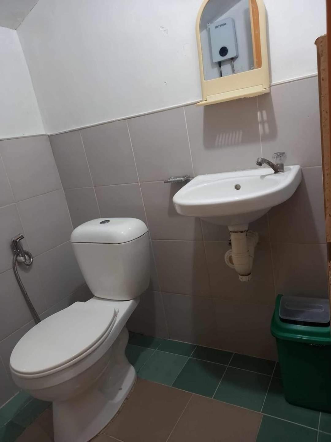 Ennas Place Coron Bilik gambar