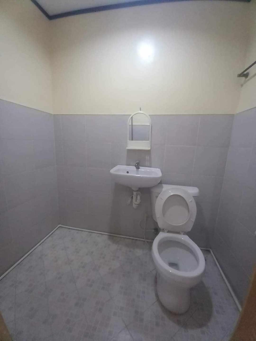 Ennas Place Coron Bilik gambar